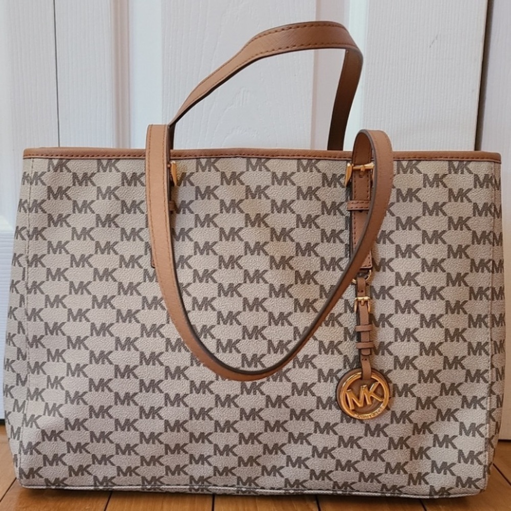 Michael Kors Tote Bag Monogram Style